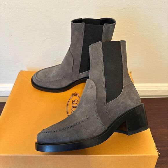 TOD’S Gray  Women's Tronchetto Ankle  suede Boots size US 5 1/2, new - Picture 6 of 11